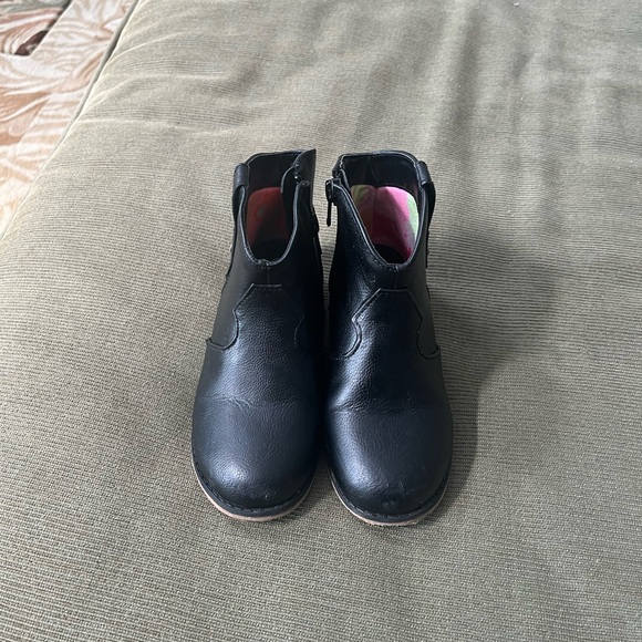 Children’s ankle boots with side zipper. - Picture 2 of 4